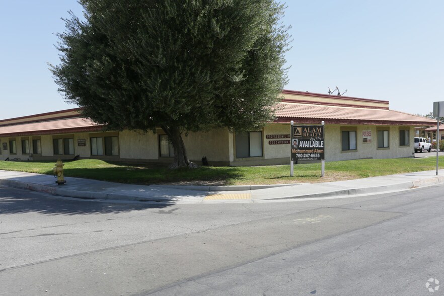 More Photos Of 705 E Virginia Way, Barstow Medical For Lease