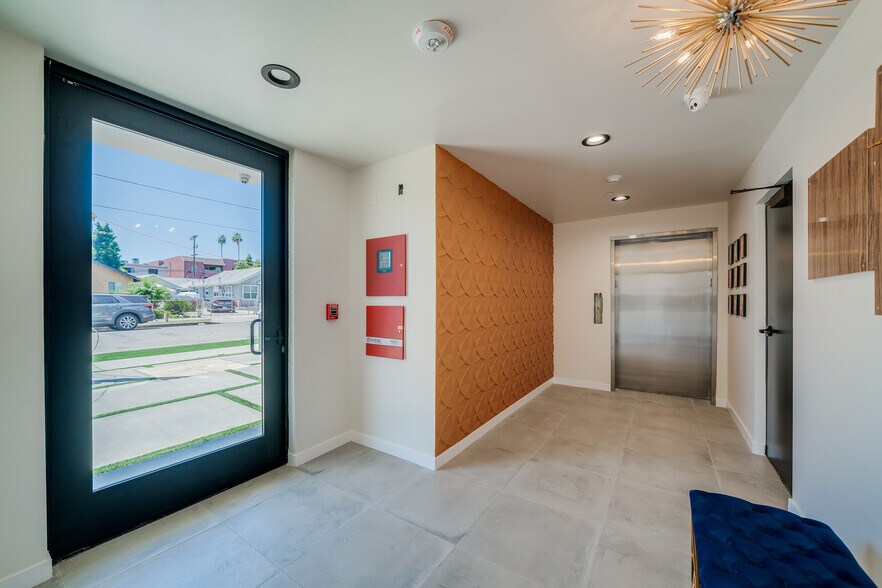 More Photos Of 7018 Alabama Ave, Canoga Park Apartments For Sale