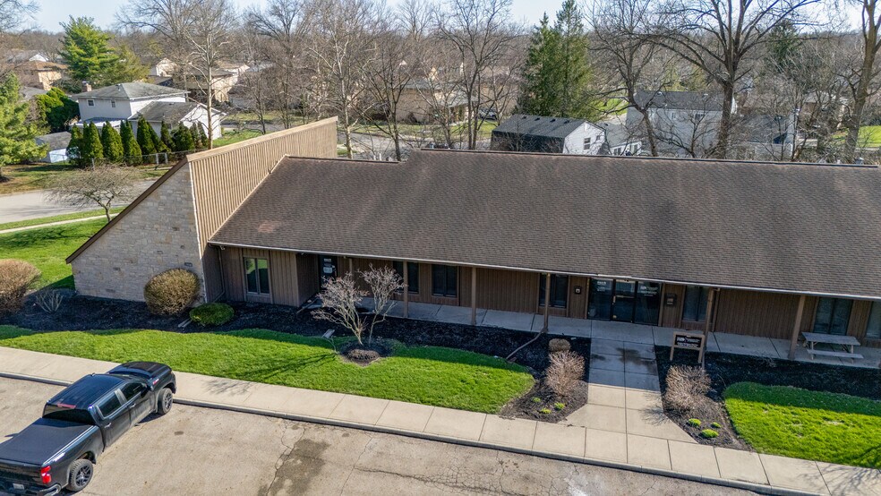 More Photos Of 2641 Oakstone Dr, Columbus Office For Lease