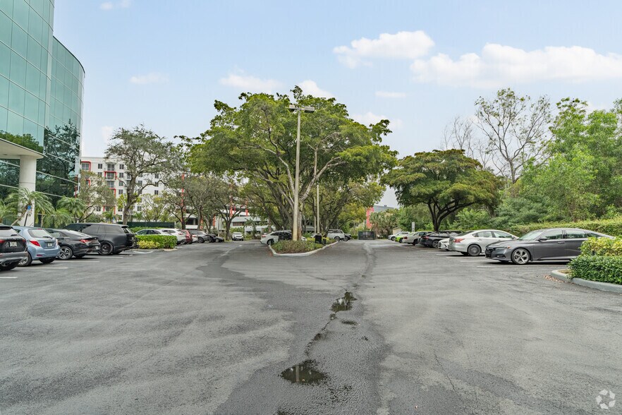 More Photos Of 6400 N Andrews Ave, Fort Lauderdale Office For Lease