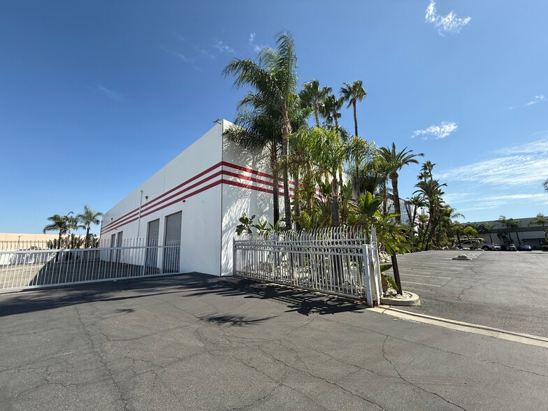 More Photos Of 2319 E Locust Ct, Ontario Warehouse For Sale