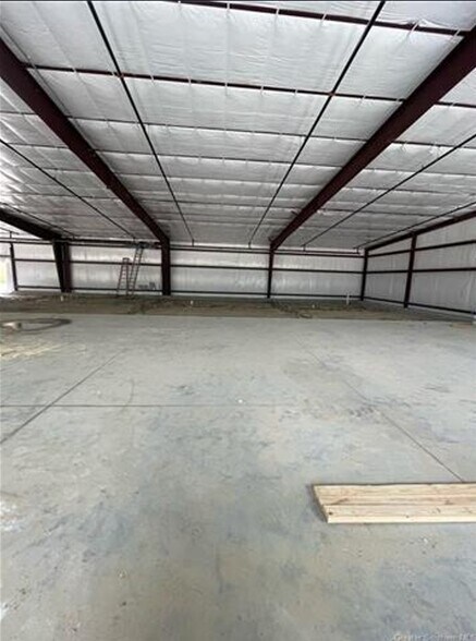 More Photos Of 1920 E McNeese St, Lake Charles Office For Lease