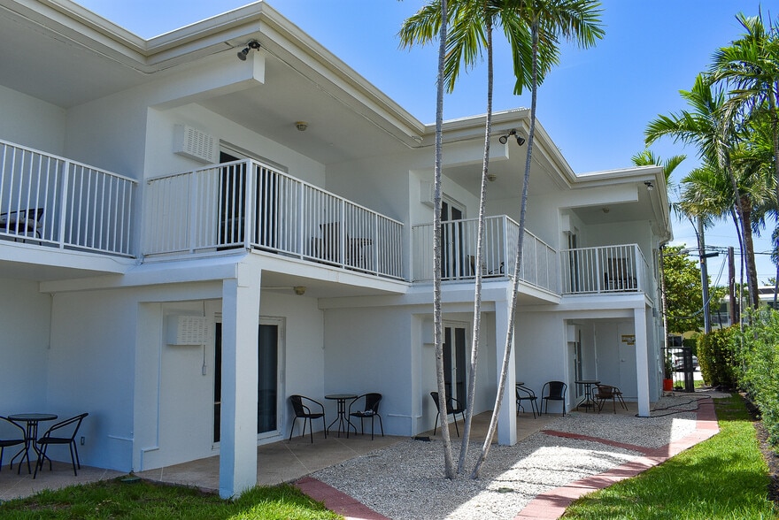 More Photos Of 3204 SE 10th St, Pompano Beach Apartments For Sale