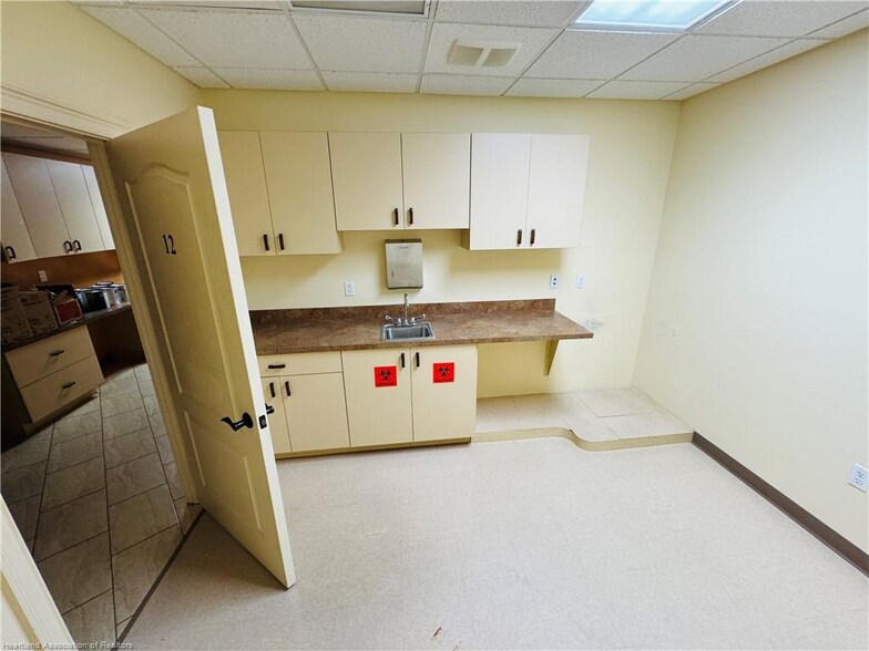 More Photos Of 2237 US Highway 27 S, Sebring Medical For Lease