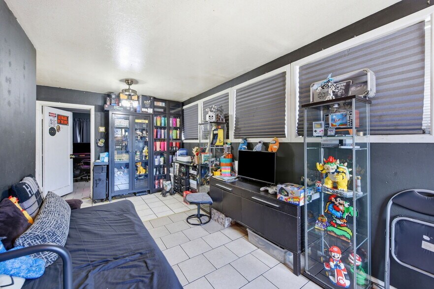 More Photos Of 3050-3058 Davis St, Oakland Apartments For Sale