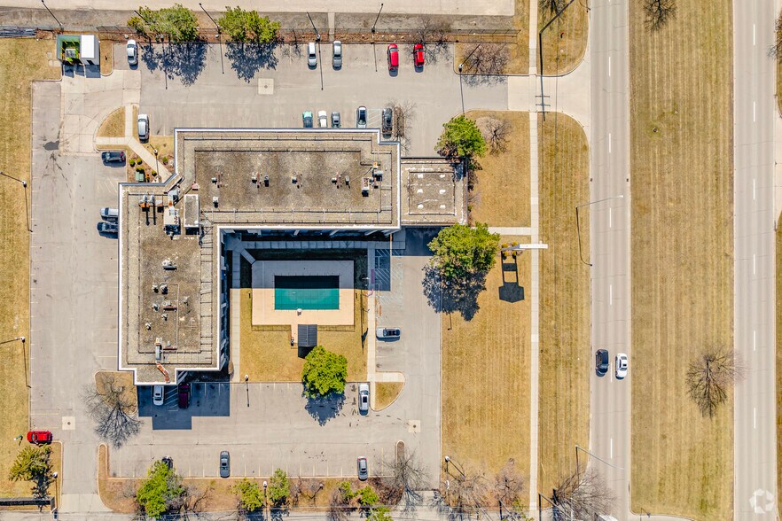 More Photos Of 32420 Stephenson Hwy, Madison Heights Hotel For Sale