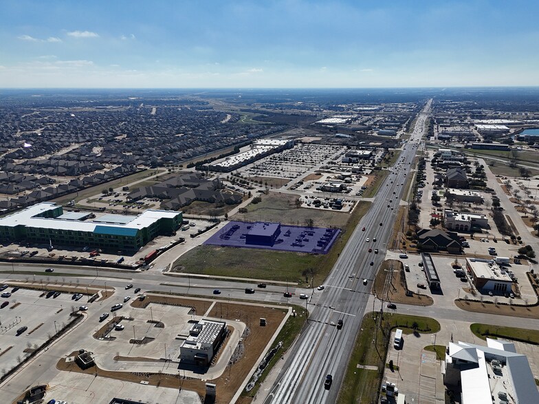 More Photos Of 1796 N US Highway 77, Waxahachie General Retail For Sale