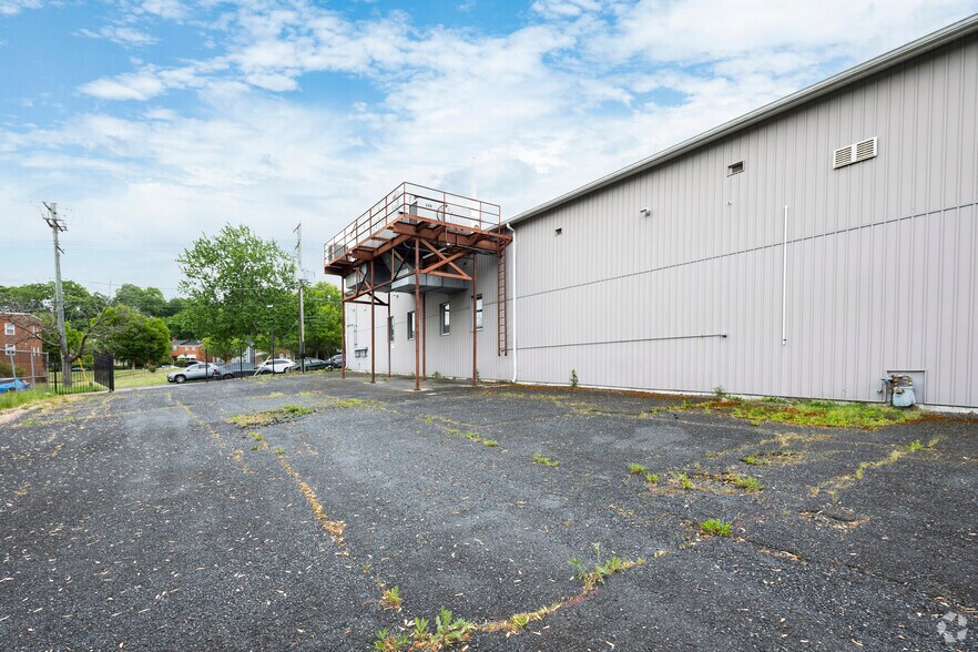 More Photos Of 441 Chaplin St SE, Washington Religious Facility For Sale