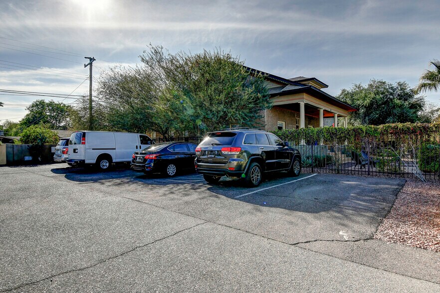 More Photos Of 531 E Lynwood St, Phoenix Office Residential For Sale