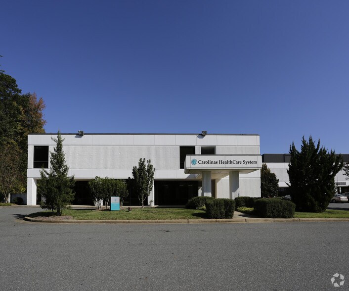 More Photos Of 2544 Court Dr, Gastonia Medical For Lease