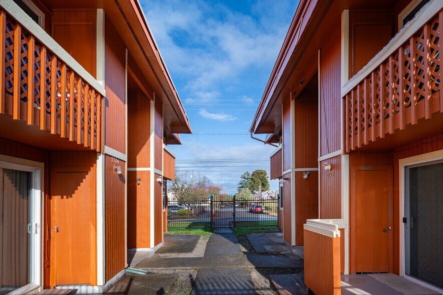 Primary Photo Of 2712-2716 South 12th Street, Tacoma Apartments For Sale