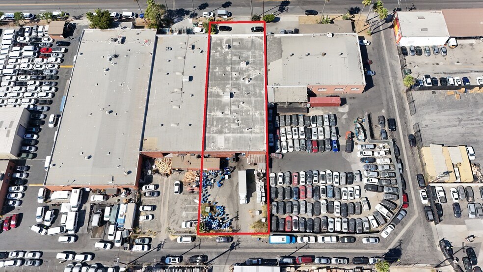 More Photos Of 350 W Compton Blvd, Gardena Manufacturing For Lease