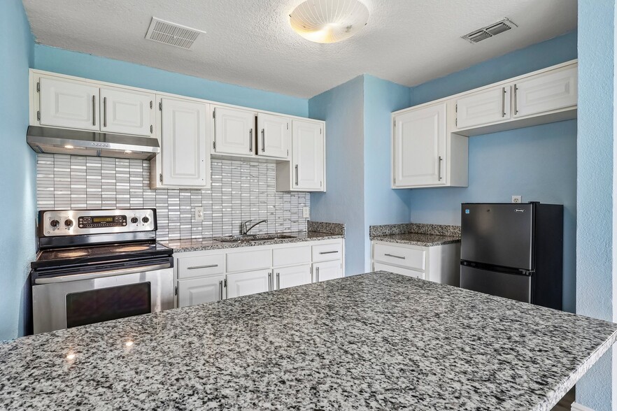 More Photos Of 4821 Shoshone St, Orlando Multifamily For Sale