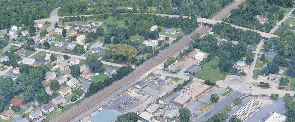 More Photos Of 6923 Ebenezer Rd, Middle River Warehouse For Lease