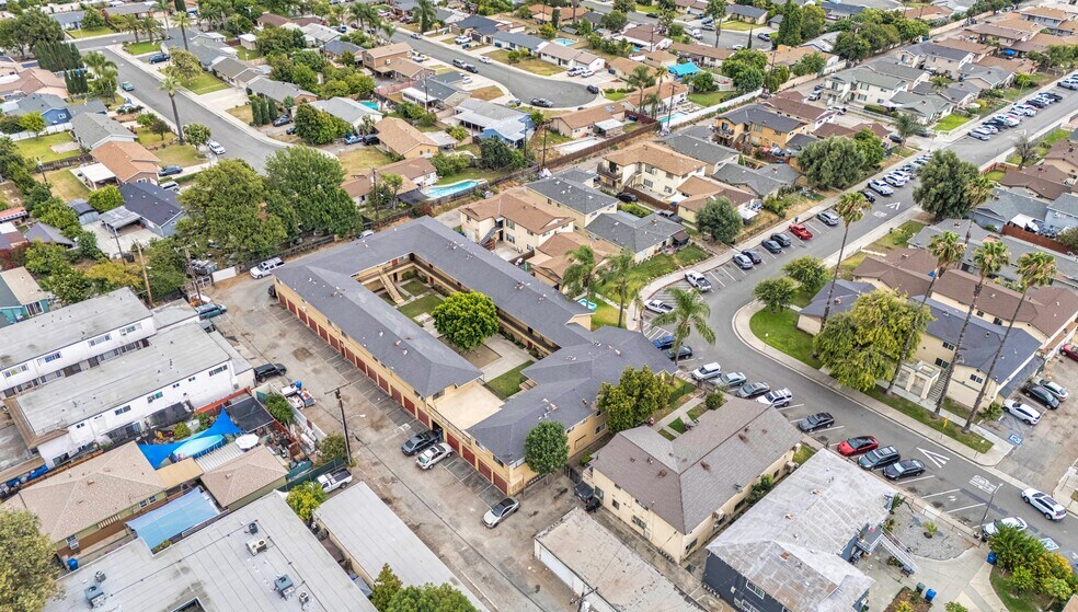 More Photos Of 383 Orchid Ln, Pomona Apartments For Sale