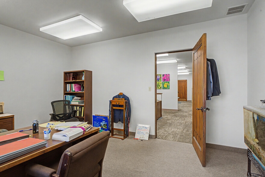 More Photos Of 56 C St NW, Ephrata Office Residential For Sale