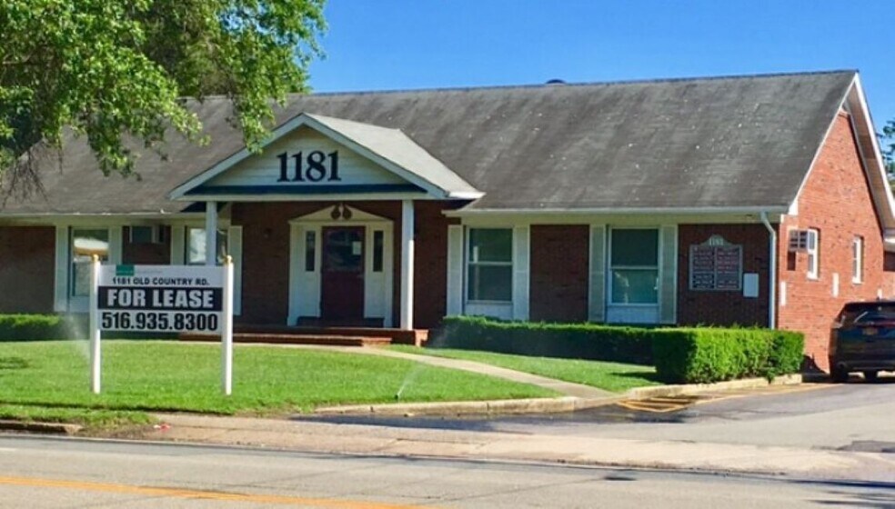 Primary Photo Of 1181 Old Country Rd, Plainview Medical For Lease