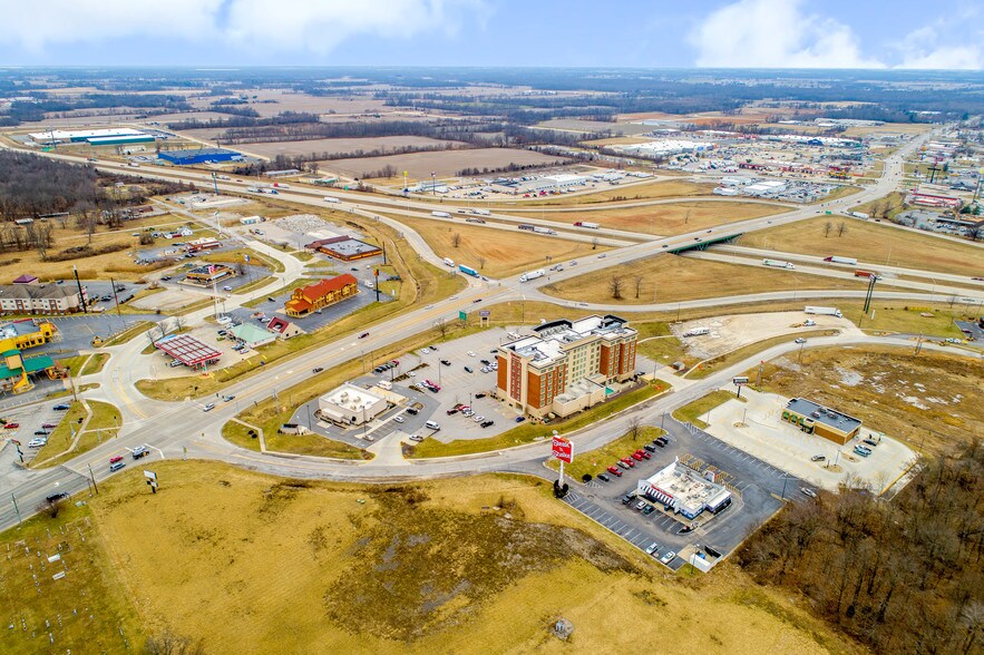 More Photos Of 130 N 44th St, Mount Vernon Restaurant For Sale