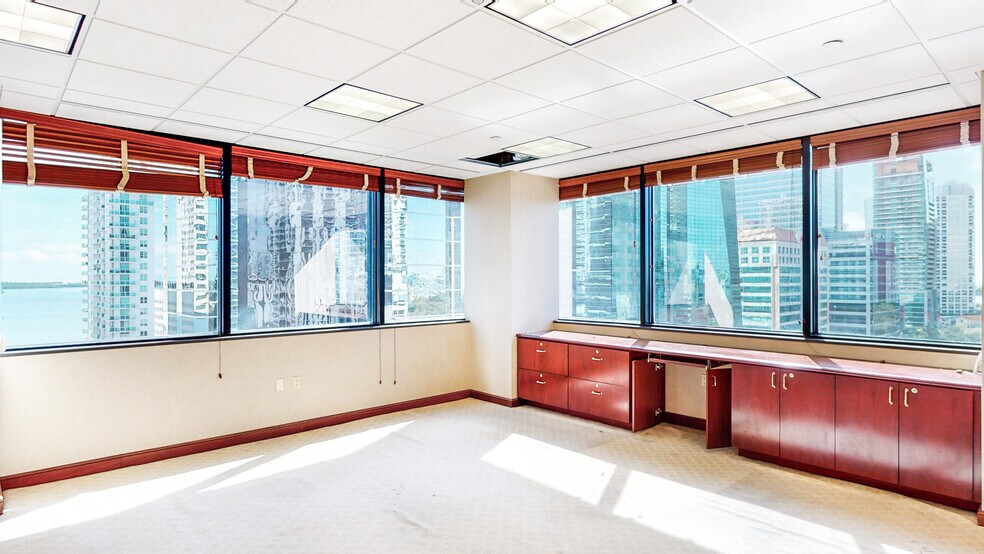 More Photos Of 1200 Brickell Ave, Miami Office For Sale
