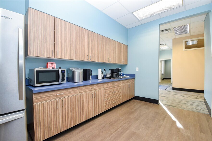 More Photos Of 1405 Mill Race Dr, Salem Industrial For Sale