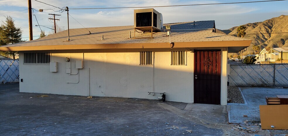 More Photos Of 658 E Main St, San Jacinto Freestanding For Lease