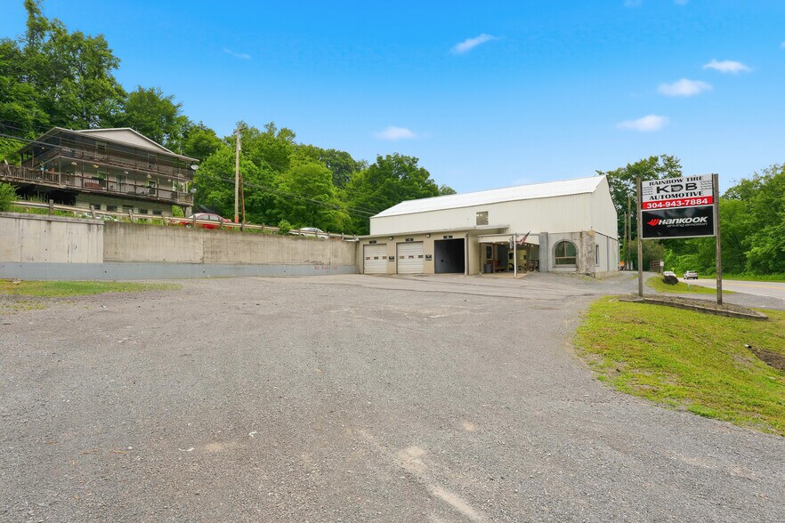 More Photos Of 622 Blue Horizon Dr, Morgantown Auto Repair For Sale