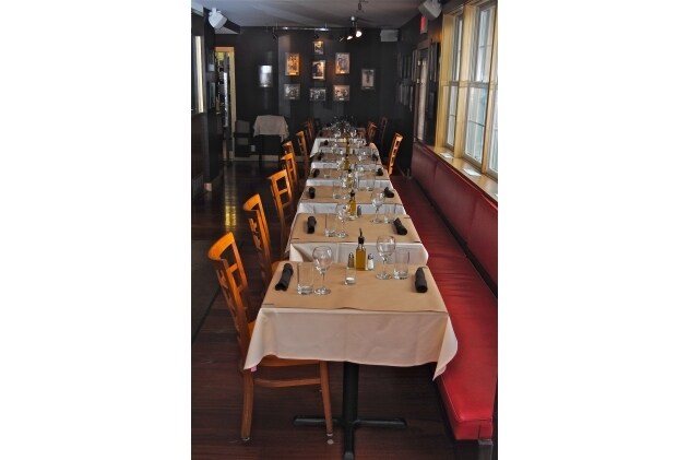 More Photos Of 15 Franklin St, Lenox Restaurant For Lease