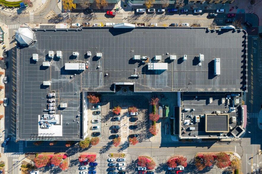 More Photos Of 4100 Regent St, Columbus Storefront Retail Office For Lease