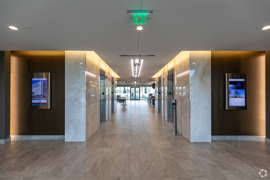 More Photos Of 800 Waterford Way, Miami Office For Lease