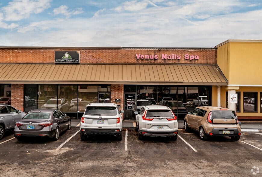 More Photos Of 5921 4th St N, Saint Petersburg Storefront For Lease