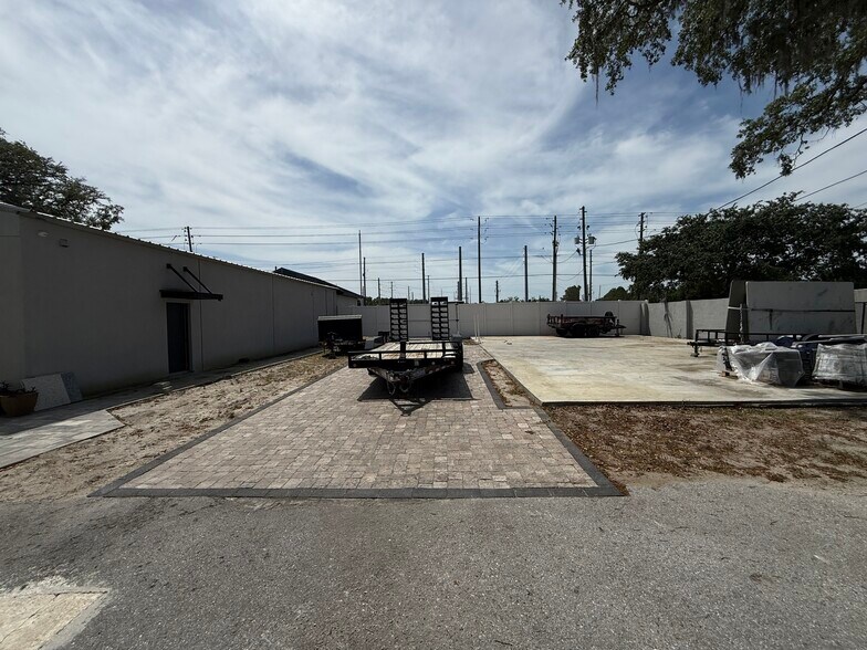 More Photos Of 2736 Land O Lakes Blvd, Land O' Lakes Storefront Retail Residential For Sale