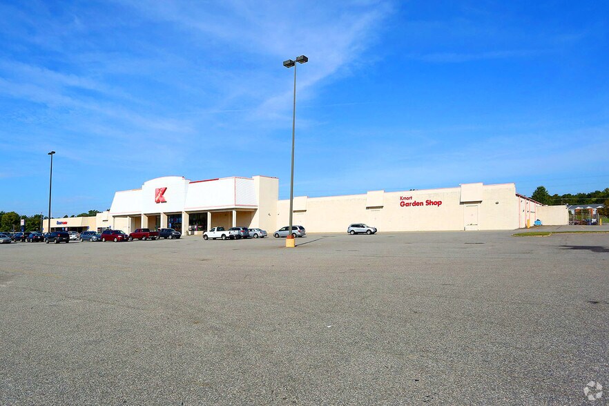 More Photos Of 2001 S Military Hwy, Chesapeake Unknown For Lease
