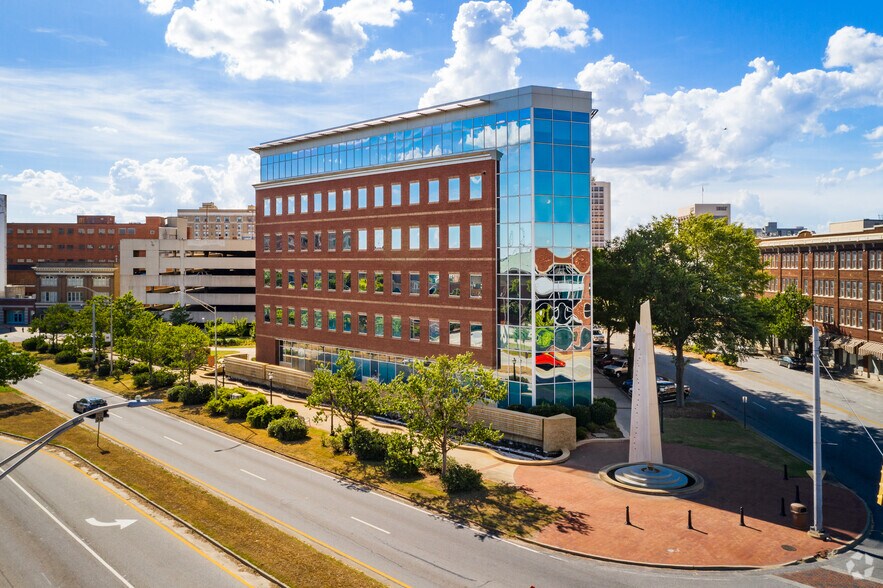 More Photos Of 300 Mulberry St, Macon-Bibb Office For Lease