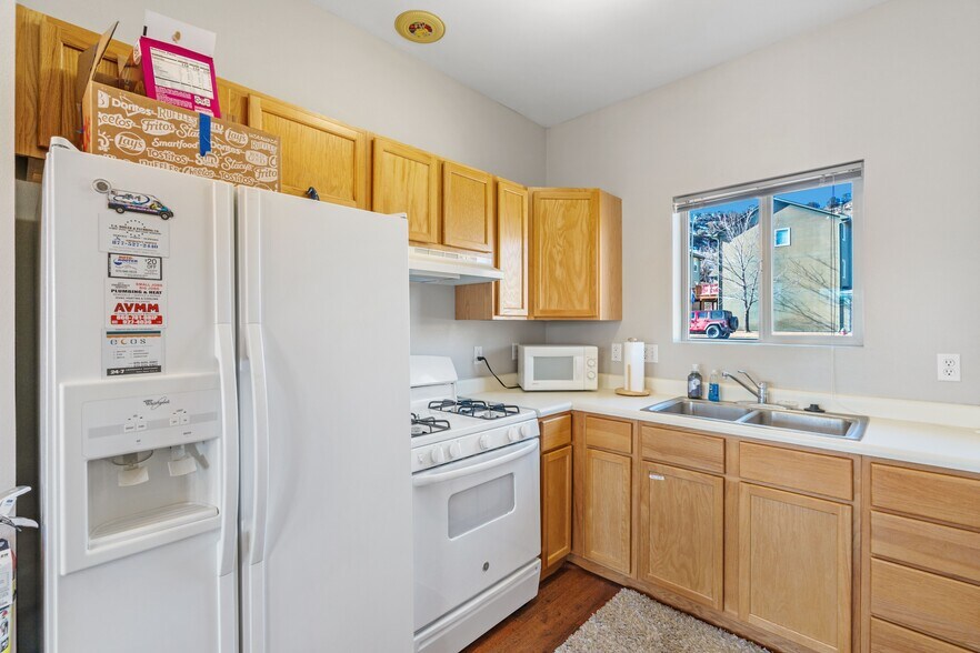 More Photos Of 1041 W 24th St, Rifle Apartments For Sale