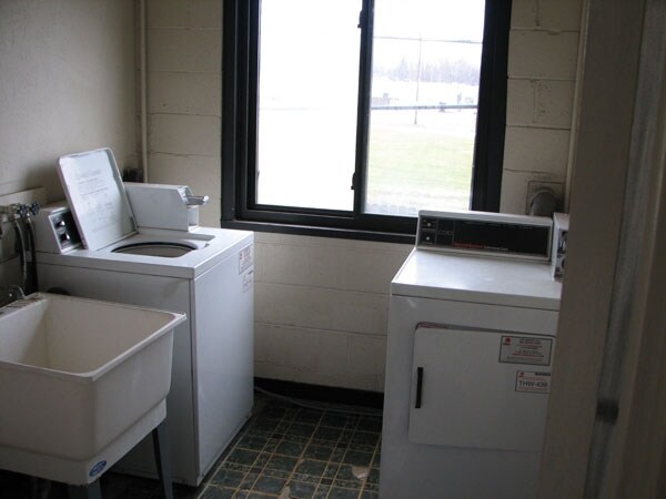 More Photos Of 4467 Lee Rd, Cleveland Apartments For Sale