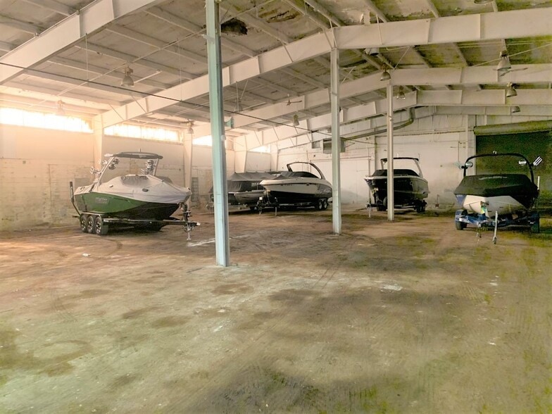 More Photos Of 5700 Walnut St, Richmond Warehouse For Lease