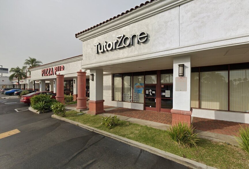 More Photos Of 1471-1651 W Whittier Blvd, La Habra Unknown For Lease