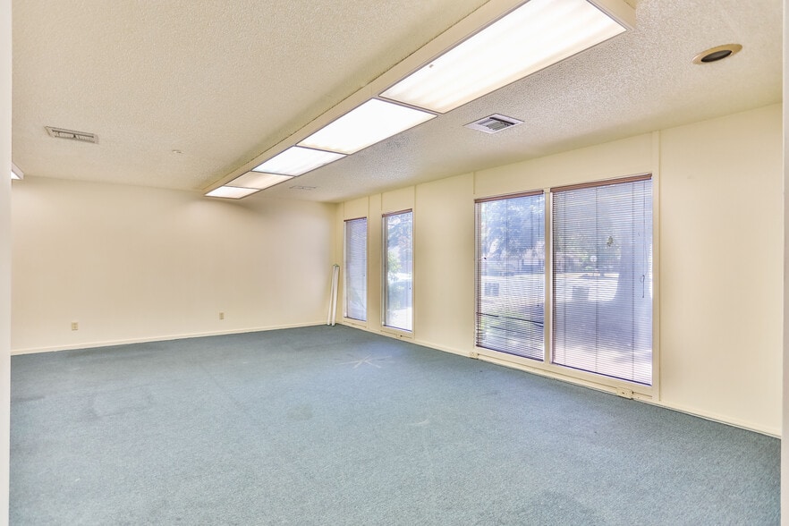 More Photos Of 2921 El Camino Ave, Sacramento Medical For Lease