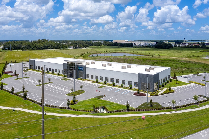 More Photos Of 3111 W Pipkin Rd, Lakeland Office For Lease