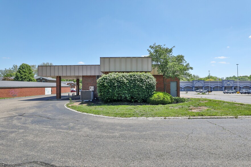 More Photos Of 1600 Sheridan Dr, Lancaster Medical For Sale
