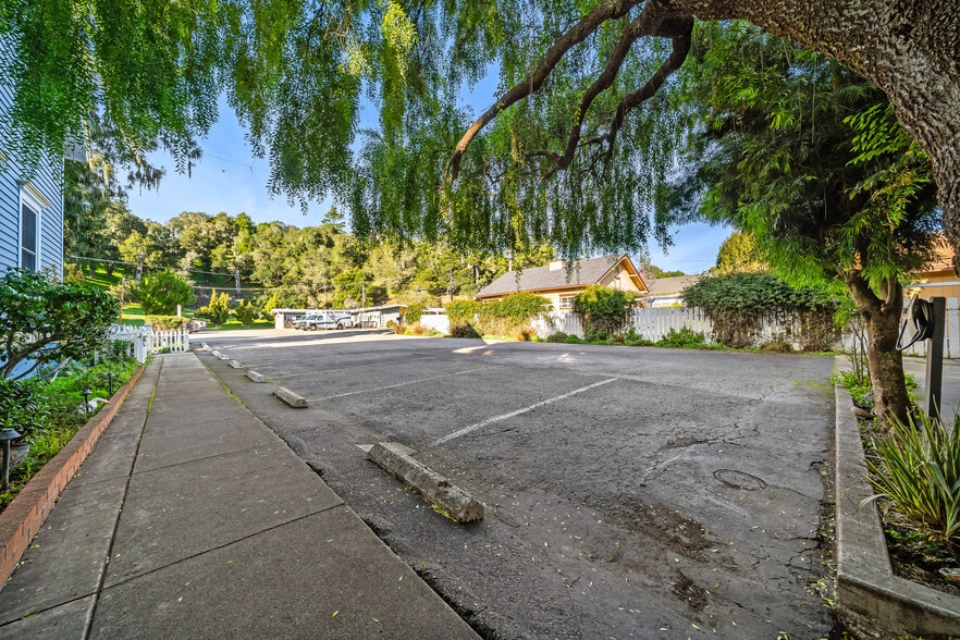 More Photos Of 2476 Main St, Cambria Hospitality For Sale