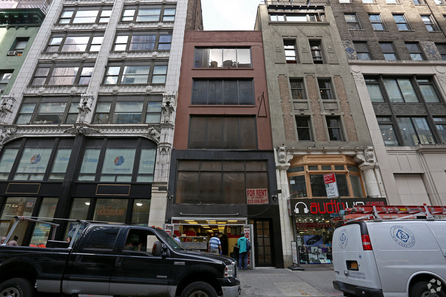 Primary Photo Of 31 W 46th St, New York Storefront Retail Office For Lease