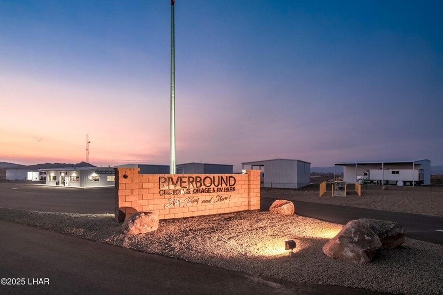More Photos Of 3493 E Heights Blvd, Lake Havasu City Trailer Camper Park For Sale