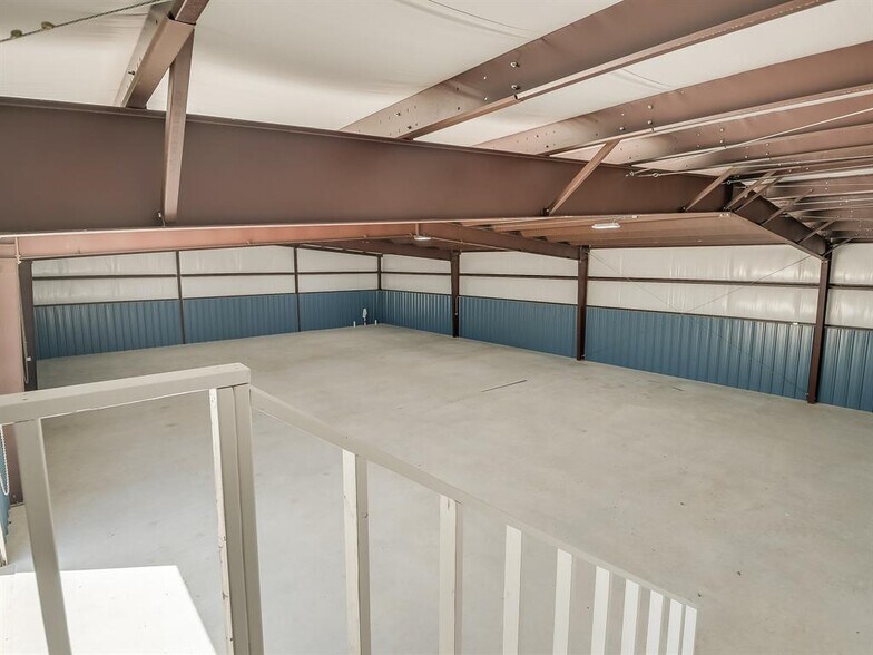 More Photos Of 20376 FM 2252, Garden Ridge Warehouse For Sale