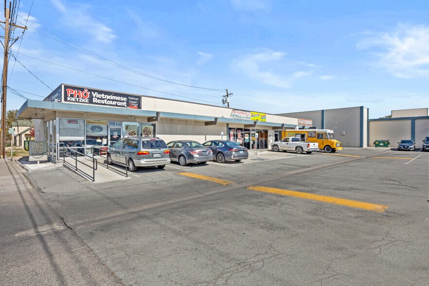 More Photos Of 3004-3098 Kietzke Ln, Reno Storefront For Sale