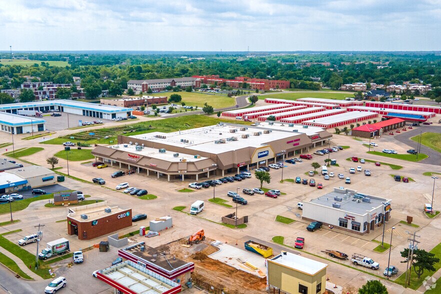 More Photos Of 149-155 12th Ave, Norman Unknown For Lease