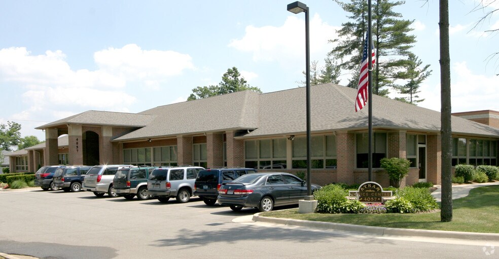 More Photos Of 4057 Pioneer Dr, Commerce Township Office For Lease