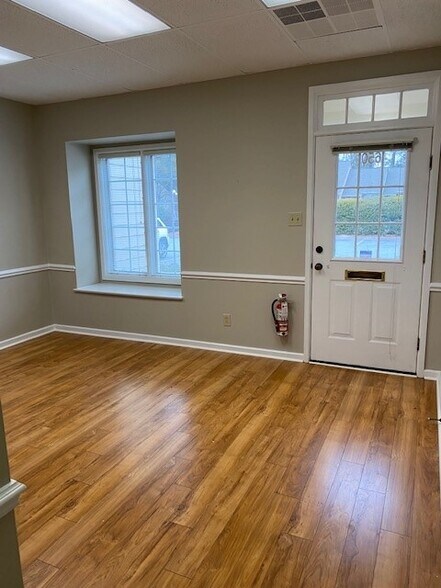 More Photos Of 660-680 N Spence Ave, Goldsboro Office For Lease
