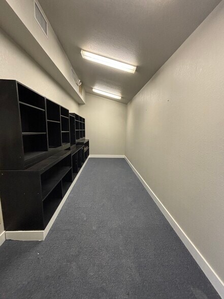 More Photos Of 6350 Bayshore Rd, North Fort Myers Freestanding For Sale