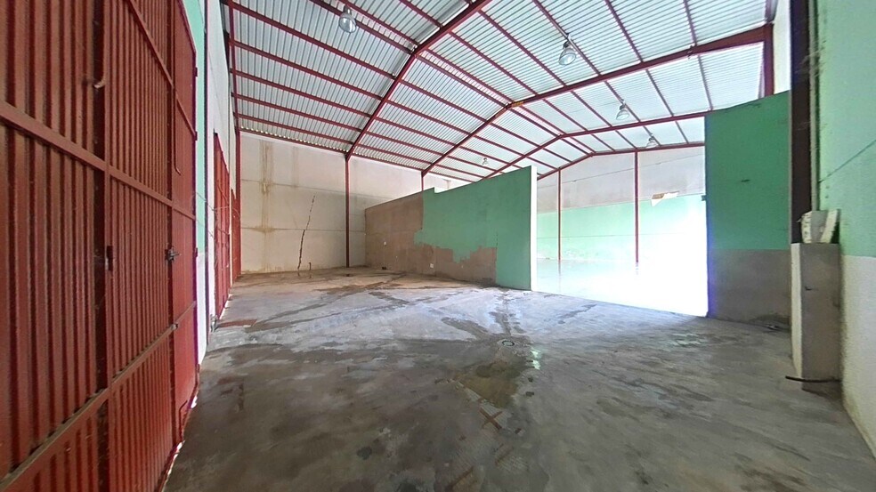 More Photos Of Paz de, Burguillos del Cerro Industrial For Sale